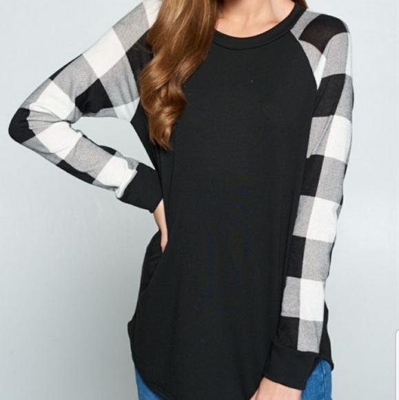 First Looks Sweaters - *BRAND NEW* PLUS White Buffalo Plaid Raglan